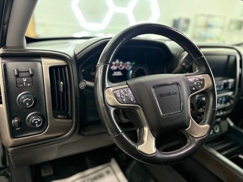 Used 2018 GMC Sierra 1500 Denali w/ Denali Ultimate Package image 16