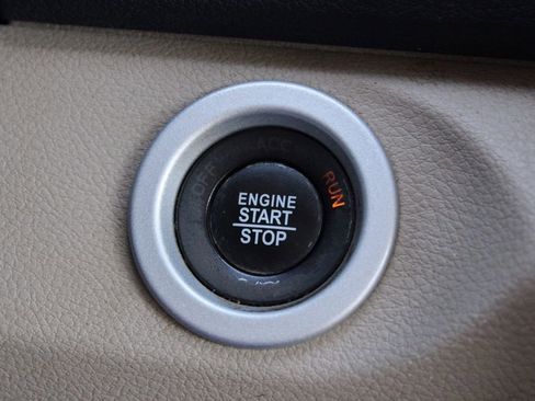 Used 2018 RAM 2500 Limited image 33