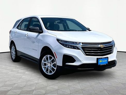 Used 2024 Chevrolet Equinox LS FWD image 1