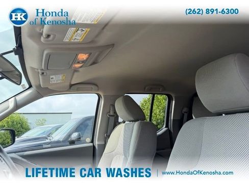 Used 2018 Nissan Frontier SV AWD/4WD image 7