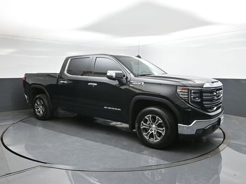 Used 2025 GMC Sierra 1500 SLT RWD image 26