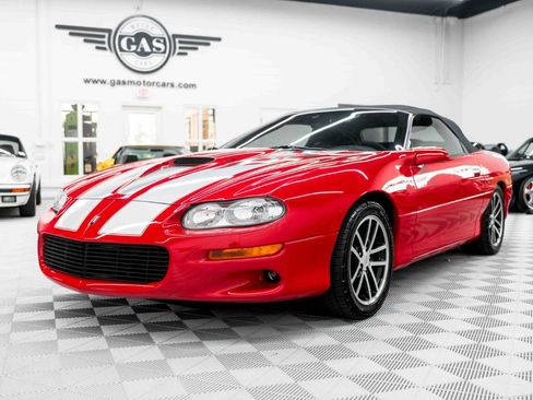 Used 2002 Chevrolet Camaro Z28 w/ SS Performance/Appearance Pkg RWD image 92
