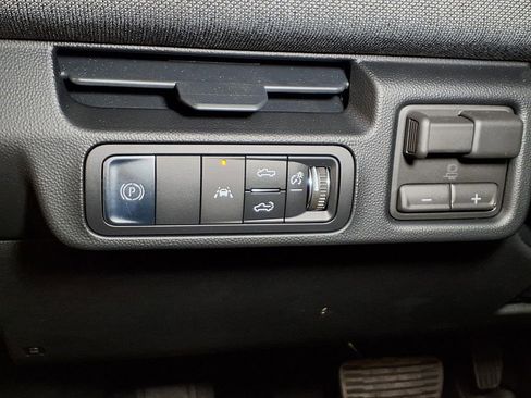 New 2026 GMC Sierra EV Elevation AWD/4WD image 17