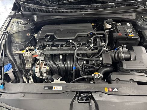 Used 2024 Hyundai Elantra SEL FWD image 12