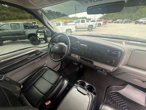Used 2005 Ford F250 XLT AWD/4WD image 7