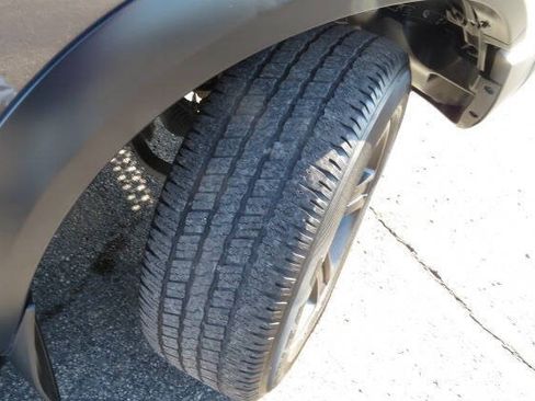 Used 2022 RAM 1500 Warlock AWD/4WD image 3