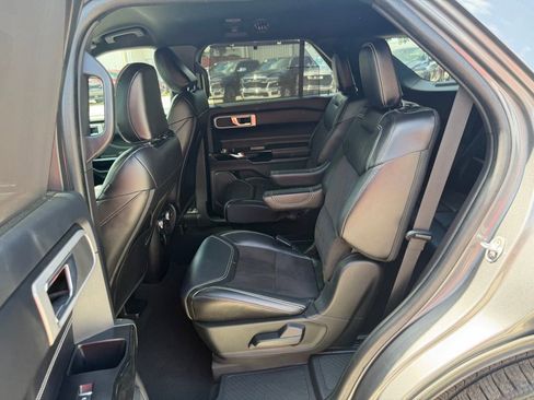 Used 2022 Ford Explorer ST AWD/4WD image 28