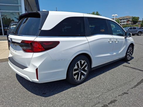Used 2025 Honda Odyssey EX-L image 6