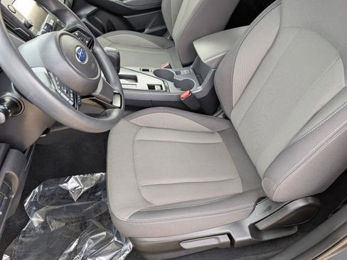 Used 2024 Subaru Crosstrek 2.0i image 11
