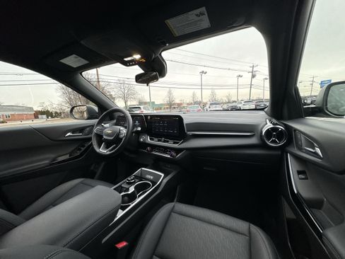 Used 2026 Chevrolet Equinox LT w/ Convenience Package II image 30