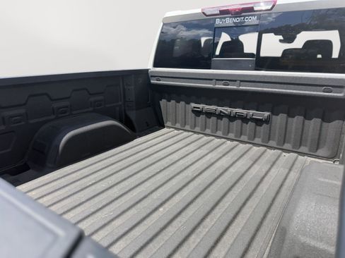 Used 2024 GMC Sierra 1500 Denali w/ Denali Reserve Package AWD/4WD image 9