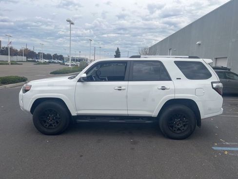Used 2023 Toyota 4Runner SR5 image 8