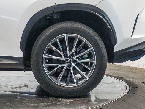 Used 2024 Lexus NX 250 FWD image 10