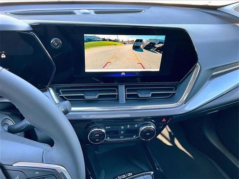 New 2026 Chevrolet Trax ACTIV w/ Sunroof Package image 15