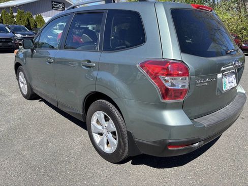 Used 2015 Subaru Forester 2.5i Premium w/ All-Weather Package AWD/4WD image 3