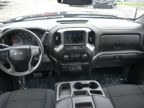 Used 2019 Chevrolet Silverado 1500 Custom Trail Boss w/ Custom Convenience Package AWD/4WD image 10