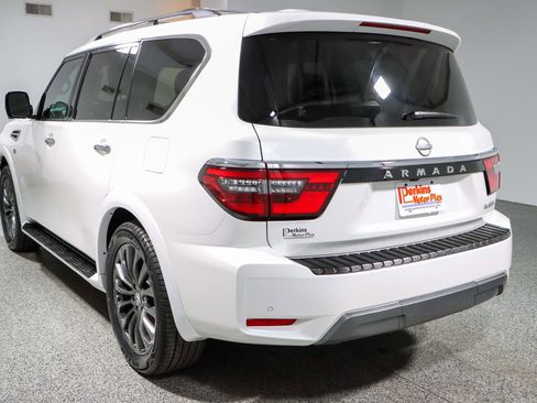 Used 2022 Nissan Armada Platinum w/ Captain's Chairs Package image 9