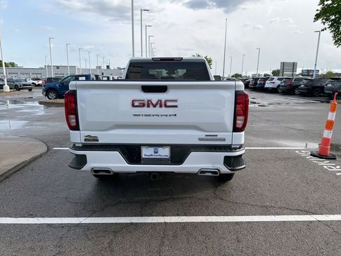 Certified 2024 GMC Sierra 1500 Elevation w/ X31 Off-Road Package AWD/4WD image 4
