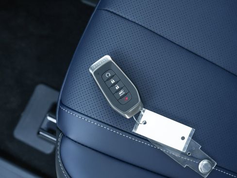 New 2026 INFINITI QX60 Sport w/ Dark Cargo Package image 35