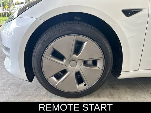 Used 2023 Tesla Model 3 Standard Range RWD image 13
