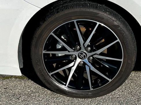Used 2024 Toyota Camry SE image 24