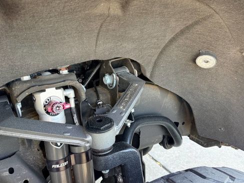 Used 2024 GMC Sierra 3500 Denali Ultimate image 16