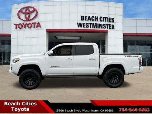 Used 2021 Toyota Tacoma TRD Sport image 7