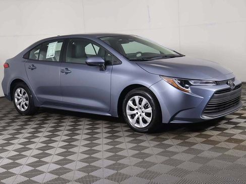 Used 2023 Toyota Corolla LE FWD image 43
