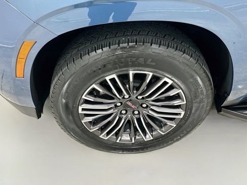 Used 2025 GMC Yukon XL Elevation RWD image 32