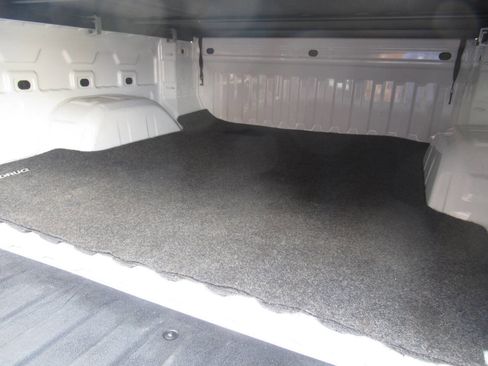 Used 2021 GMC Sierra 1500 SLT w/ SLT Premium Package image 17