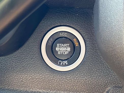 Used 2019 RAM 3500 Tradesman w/ Chrome Appearance Group AWD/4WD image 24