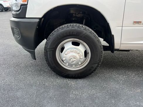 Used 2021 RAM 3500 Tradesman w/ Cold Weather Group image 10