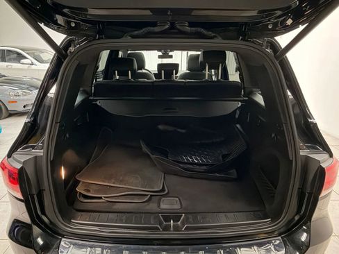 Used 2021 Mercedes-Benz GLB 250 4MATIC w/ Premium Package image 17