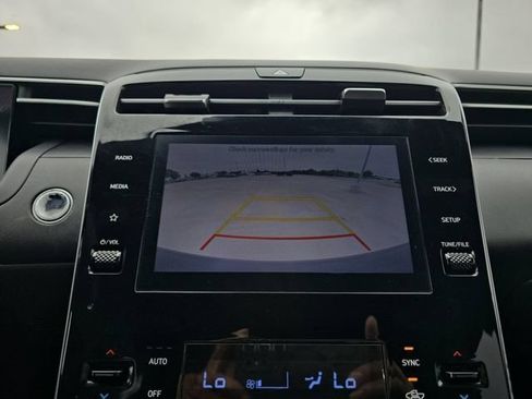 Used 2022 Hyundai Santa Cruz SEL Premium AWD/4WD image 9
