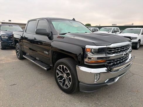 Used 2018 Chevrolet Silverado 1500 LT w/ Texas Edition image 4