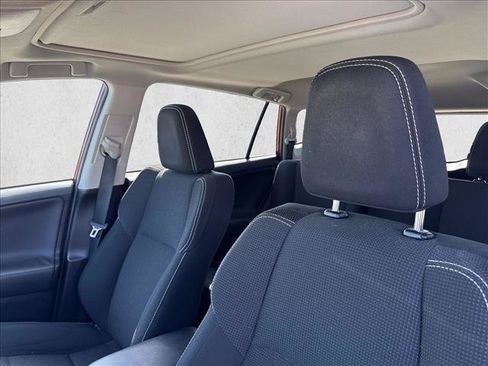 Used 2017 Toyota RAV4 XLE FWD image 15