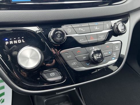 New 2026 Chrysler Voyager LX image 27