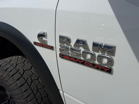 Used 2018 RAM 2500 Tradesman w/ Chrome Appearance Group image 11