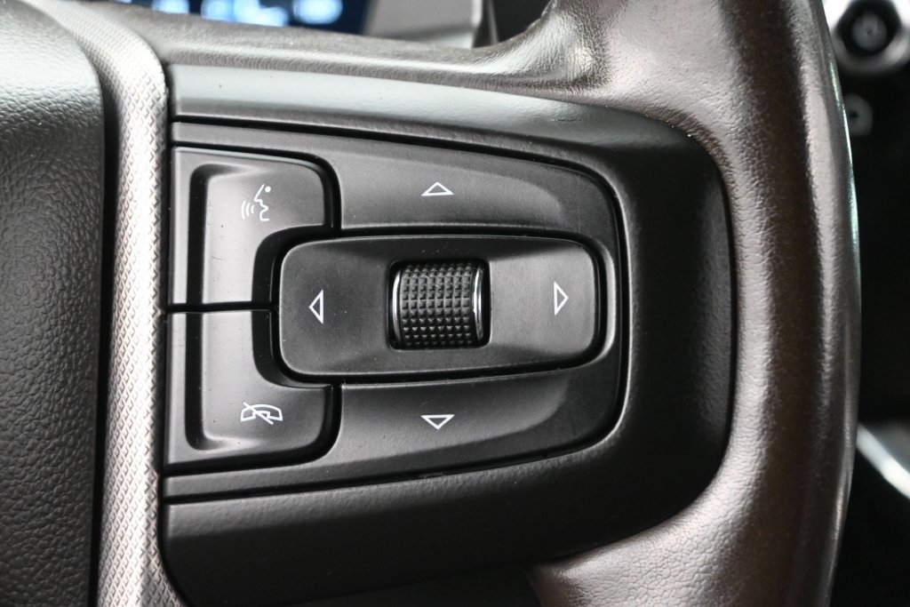 Used 2022 GMC Sierra 1500 Denali RWD image 9