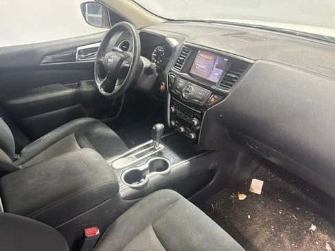 Used 2017 Nissan Pathfinder SV FWD image 24