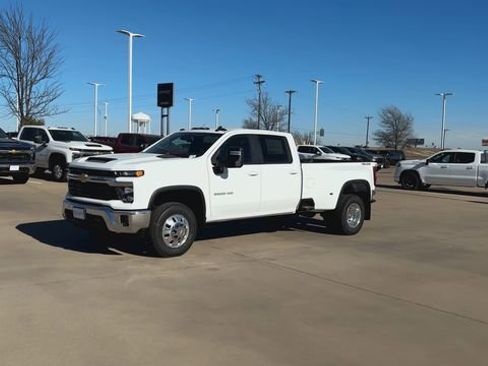 New 2026 Chevrolet Silverado 3500 LT w/ Safety Package image 4