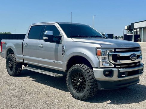 Used 2020 Ford F250 XLT w/ XLT Premium Package AWD/4WD image 8