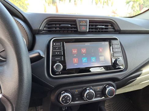 Used 2021 Nissan Versa S image 18