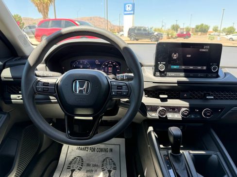 Used 2025 Honda Accord SE image 16