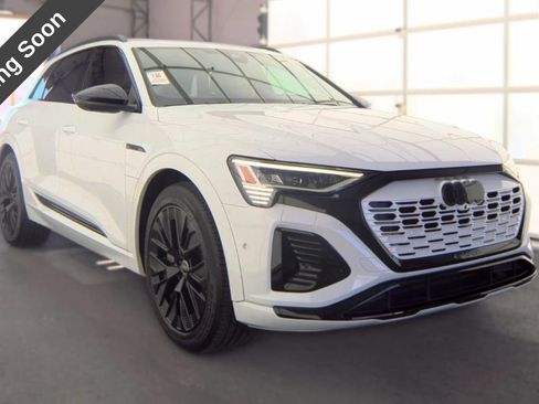 Used 2024 Audi Q8 e-tron Prestige w/ Prestige Package AWD/4WD image 1