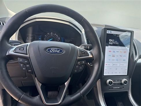 Used 2022 Ford Edge SEL w/ Convenience Package image 19