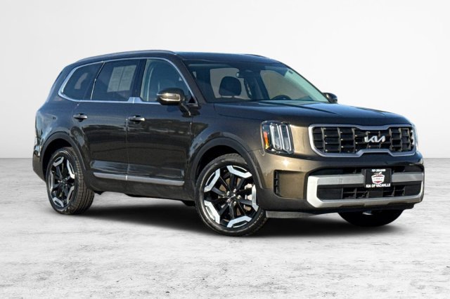 Certified 2025 Kia Telluride S FWD image 2
