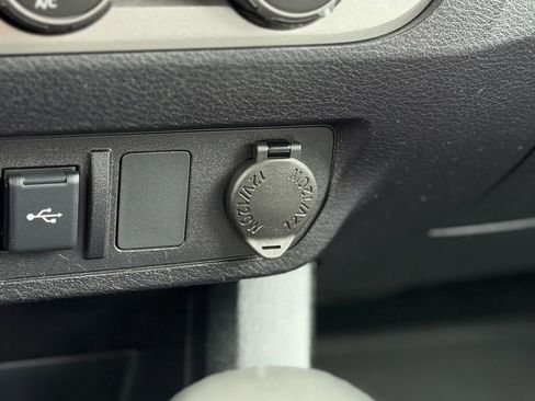 Used 2020 Toyota Tacoma SR5 image 16