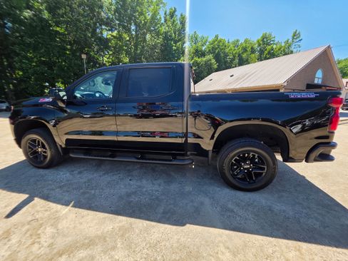 Used 2020 Chevrolet Silverado 1500 LT Trail Boss AWD/4WD image 8