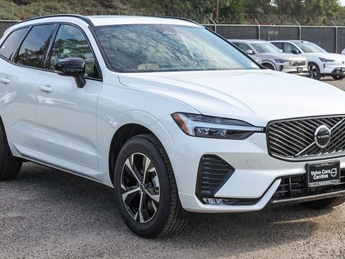 New 2026 Volvo XC60 B5 Core image 3